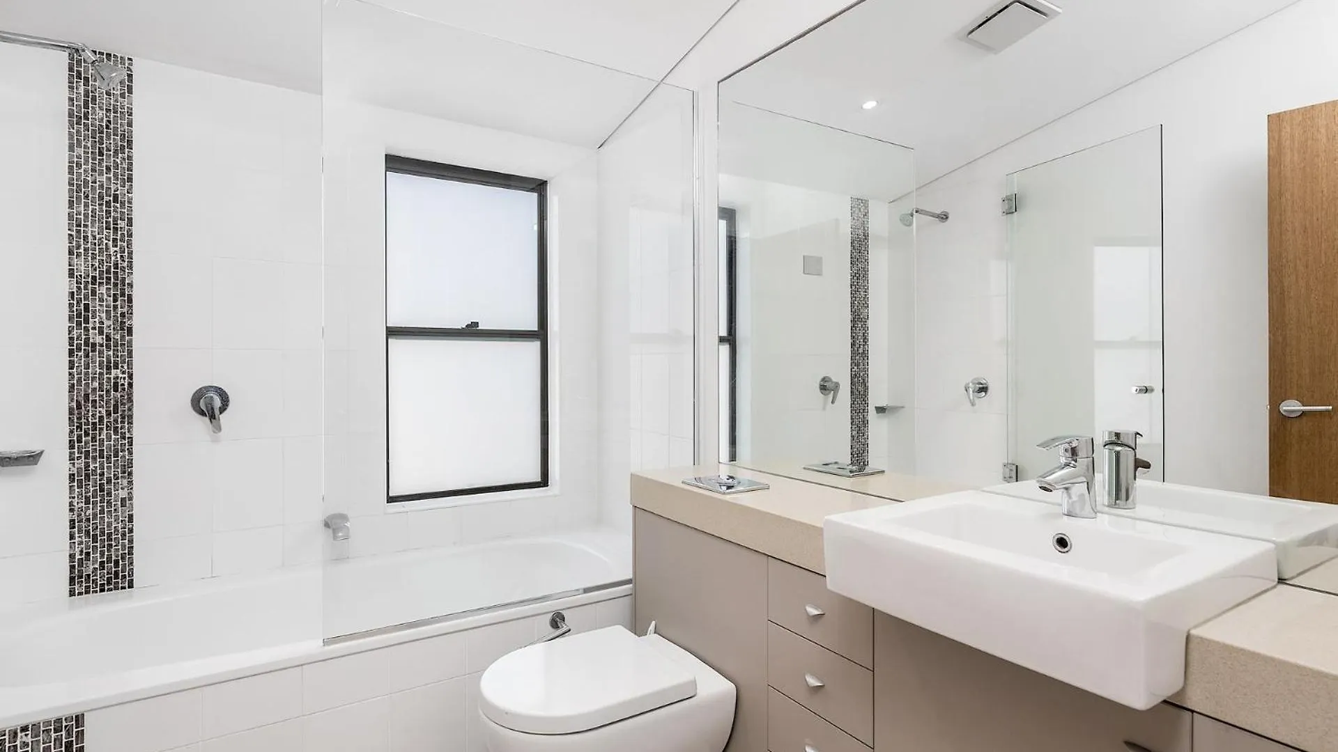 A Perfect Stay - Sandy Feet Lennox Head